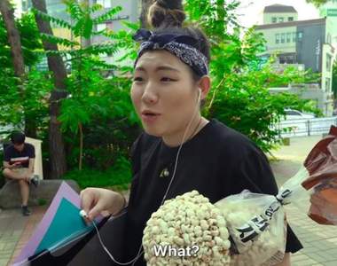 街頭要求《女孩子卸妝》從驚慌失措的反應發現她們很害怕w