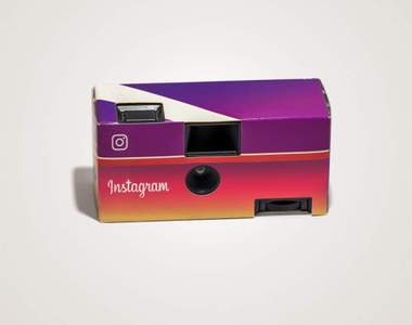 時代的眼淚？《復古社群媒體》能想像每天在用的媒體回到40年前會是？