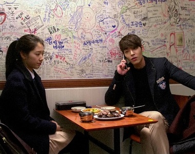 青春回憶《學生談戀愛的方式》去俗又大碗的餐廳吃飯一定要的阿～