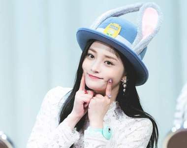 10個藝人9個有《長耳藍帽》為什麼大家都有這頂帽子?