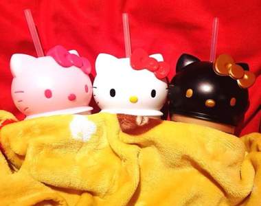 KT迷看過來《CGV電影院推出情人節Hello Kitty杯》在情人節這天買還有額外優惠唷