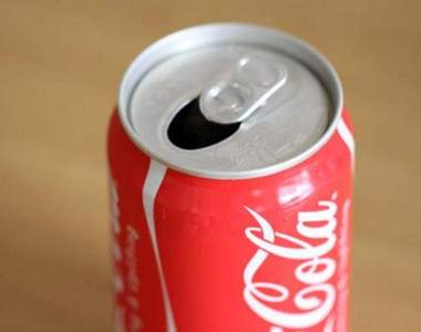 《這樣算潔癖嗎》易開罐飲料喝之前大家會拿衛生紙擦一擦嘛？