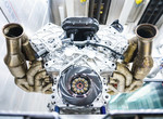 女武神的戰嚎 《Aston Martin Valkyrie》千匹V12心臟預告影片釋出 女武神的戰嚎 《Aston Martin Valkyrie》千匹V12心臟預告影片釋出
