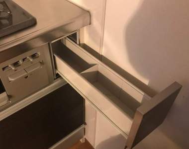 《原來瓦斯爐旁有小抽屜》死角收納最容易被忽略的地方