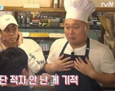 只因在網路給負評《外賣老闆午夜奪命連環摳客人》真相引起正反方論戰