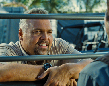 《萬事問網路》演員Vincent D’Onofrio推特問「我該不該接種族歧視者的角色？」