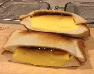 斷面萌《布丁熱壓吐司》真是不該創造如此罪孽深重的惡魔美食啊（搖頭）