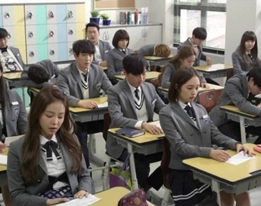 這些同學真的很煩捏《討人厭的同學類型》上課一直聊天超欠揍...