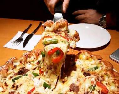 根據研究愛吃《起司》的人比較愛嘿咻  以後吃飯聯誼時要多注意了....