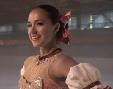 16歲俄羅斯花滑女神「Alina Zagitova」為《魔法少女小圓》外傳手遊拍攝1週年紀念CM