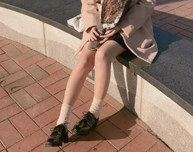 沒搭配好就顯得俗《短襪穿搭概念》超考驗品味的單品就是它