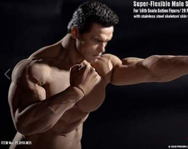 《肌肉男體模型》選用醫療級材料不但安全還附兩條GG喔