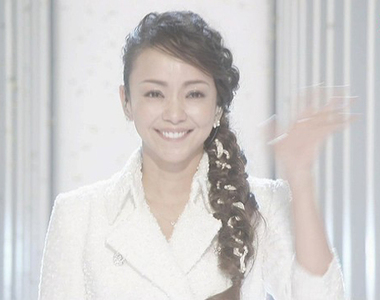 紅白觀眾都傻眼《安室奈美惠是死神角色》原來是從虛圈直播啊……