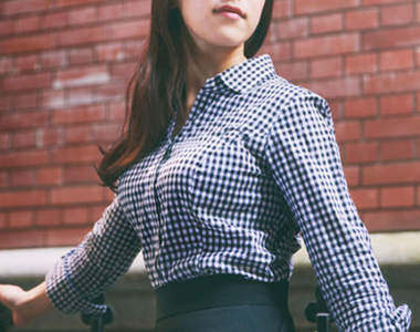 巨乳女孩專門品牌《over E》再也不用擔心襯衫鈕扣炸開啦