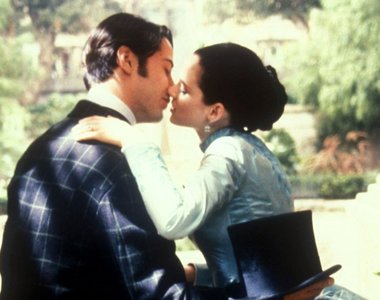 薇諾娜瑞德宣傳《婚禮冤家》語出驚人:我覺得跟基努李維在《德古拉》真的結婚了...