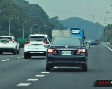 《行車禮儀》知多少─ 開車時該如何和其他駕駛溝通？