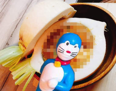哆啦A夢《立即餐廳》把白蘿蔔當容器的豬排飯看起來就是特別好吃