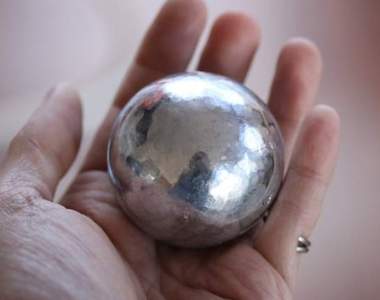 這是假的別上當《微波鋁箔球》騙說只要3分鐘就可以完成......