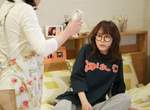 《媽媽要孩子去當風俗娘》只因為孩子抱怨念書太痛苦...... 《媽媽要孩子去當風俗娘》只因為孩子抱怨念書太痛苦......