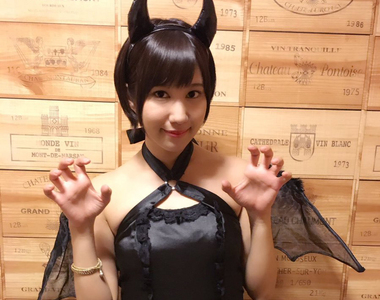 前AV湊莉久爆料《吃雞有助養顏美容》太久沒吃害她臉頰鬆弛了……