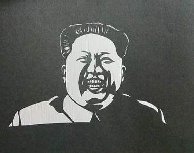 《剪紙金正恩》這顆頭這個表情完成度還真高啊