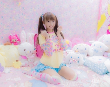 《22歲人妻是合法羅莉》自稱小學5年級♡超可愛的打扮完全無違和♡