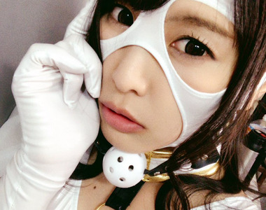 AV女優新村晶《胸部痛痛原來是罩杯變大了》難道是綑綁的效果嗎……