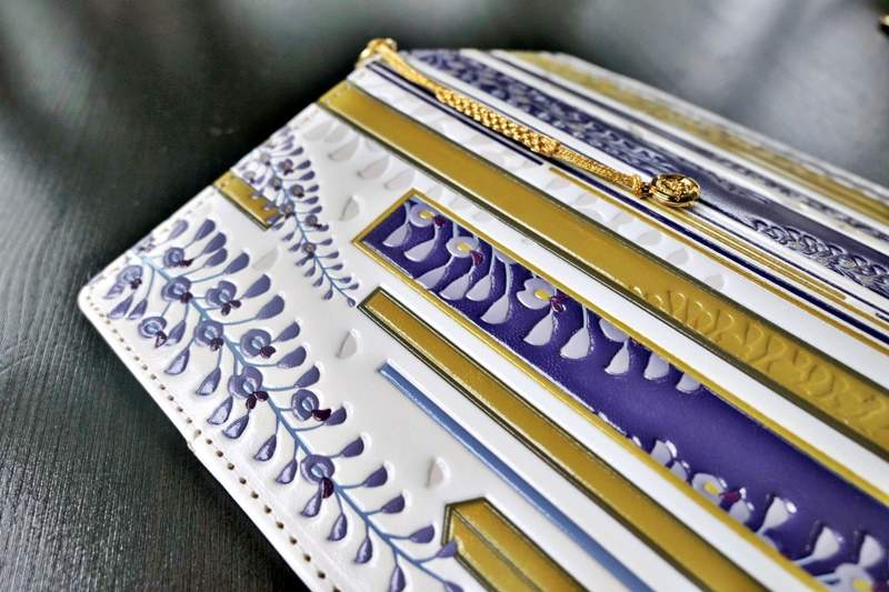 【开箱】职人技术之淬《刀剑乱舞-ONLINE-×浅草文库》友禅染牛皮手机保护套,绝美细腻到让人屏息的精湛手作工艺 - 图片15 【开箱】职人技术之淬《刀剑乱舞-ONLINE-×浅草文库》友禅染牛皮手机保护套,绝美细腻到让人屏息的精湛手作工艺