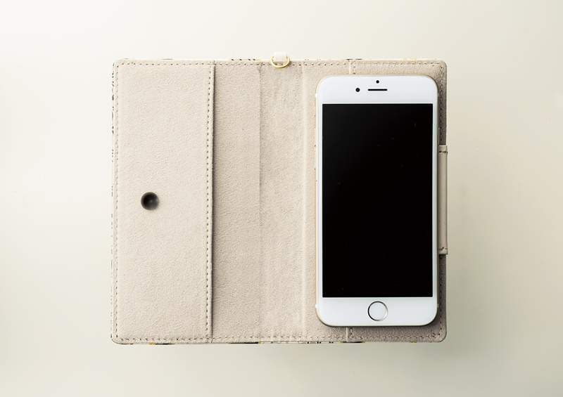 【开箱】职人技术之淬《刀剑乱舞-ONLINE-×浅草文库》友禅染牛皮手机保护套,绝美细腻到让人屏息的精湛手作工艺 - 图片7 【开箱】职人技术之淬《刀剑乱舞-ONLINE-×浅草文库》友禅染牛皮手机保护套,绝美细腻到让人屏息的精湛手作工艺