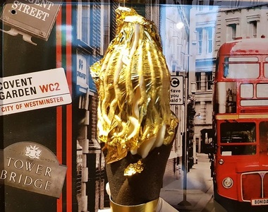 用吃的方式當土豪《金箔冰淇淋》要花多少錢才能買一支當好野人?