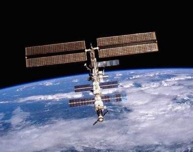 《國際太空站廁所壞掉》無重力浮游屎尿應該是一件非常恐怖的事