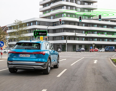 《Audi》歐洲啟動交通號誌互聯服務 車內就能預判紅綠燈狀態