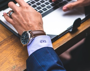 研究發現《手錶錶帶比馬桶還髒》其中「這款」錶帶的細菌含量最大