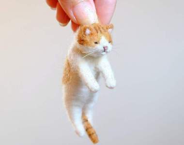 《被捏起來的貓咪》話題羊毛氈動物系列變成扭蛋登場