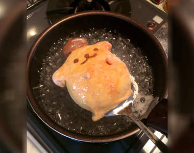 極其兇殘的料理《油炸布丁狗》帝王切開豆芽菜流出那個內臟感是怎麼一回事（￣ー￣；