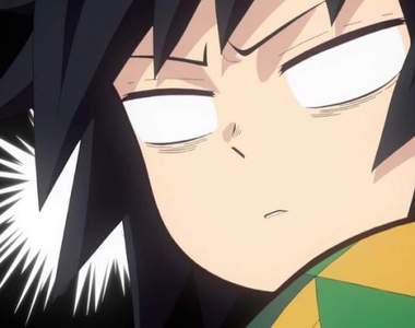 深夜驚見《大叔地上爬》遠看以為牽著大狗散步的女性,走近才發現她牽的不是狗狗......