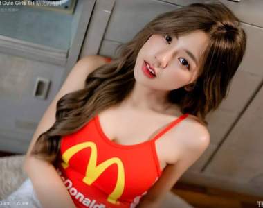泰國嫩模寫真美圖《麥當勞女孩》好想跟她一起沾著番茄醬吃一份大薯喔❤