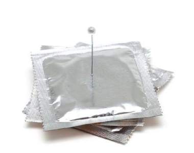 夫妻倆不想生小孩結果婆婆《刺破保險套讓媳婦懷孕》這婆婆是否太狂...