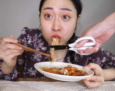 【有片】搞笑模仿《各國ASMR的youtuber》還真的是把大家的特色都表現出來了呢XD