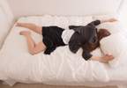 《女性經血清潔法》沾到經血的棉被，竟然能用這個美妝品來清潔乾淨！？