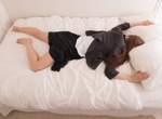 《女性經血清潔法》沾到經血的棉被,竟然能用這個美妝品來清潔乾淨!? 《女性經血清潔法》沾到經血的棉被,竟然能用這個美妝品來清潔乾淨!?