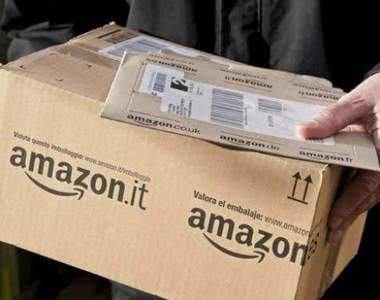 《恐怖宅配經驗》指定包裹直接放門口的結果，差點讓收件人遭到軟禁！？