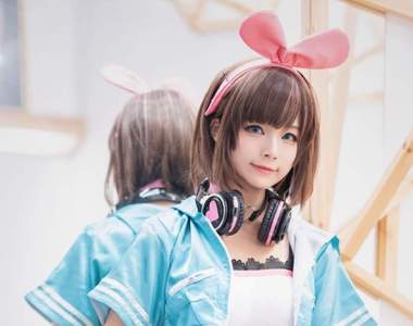 人工智障AI醬《萌死人絆愛cosplay》上海美眉翠翠suiseiseki太可愛惹❤❤