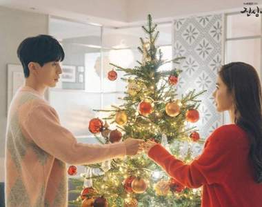 鬼怪CP再續前緣《觸及真心》這次不虐戀給你甜到蛀牙的辦公室戀情♥