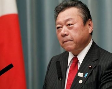 《日本大臣遲到3分鐘道歉》老外大驚：如果這在我的國家......