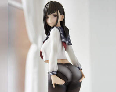 木亟石更《足控繪師よむ》色氣滿點的黑絲模型預購進行中