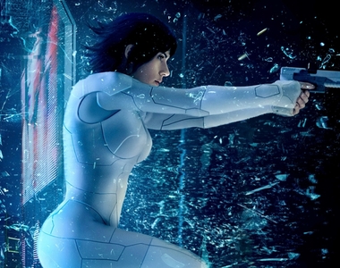 網友討論《不可能存在的電影場景》破窗而入還毫髮無傷那屋摳玲