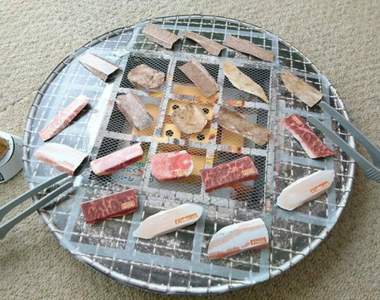 日本兒童雜誌附錄《燒肉黑白棋》又是一款大人玩得比小孩開心的贈品ww