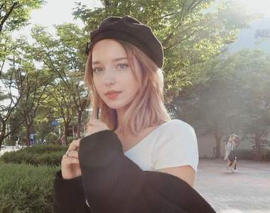 千年一遇的俄羅斯甜心《安吉麗娜丹妮洛娃》看一眼就愛上看兩眼更不得了會...