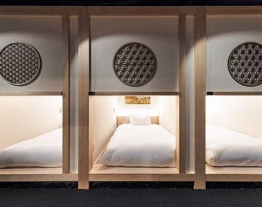 日本住宿新選擇《茶室風膠囊旅館》竟然被網友說像和風太平間ww